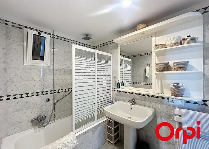 2 Pieces Climatise Au Centre De - Fr-1-647-40 شقة *